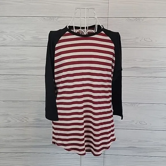 LukaRoe t-shirt bundle printed fun themed and super soft Size S - Picture 6 of 9